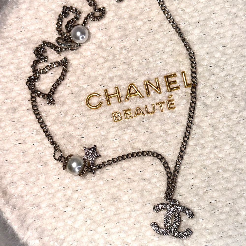 Chanel Star Necklace with diamantés and pearl - Picture 3 of 5